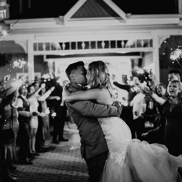 Meet your Posher, Haley - Picture 1 of 1